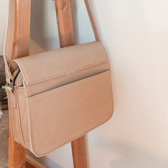 SOLD. Matt & Nat Purse - Picture 5 of 6